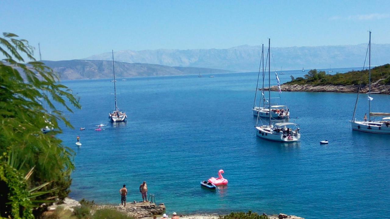Hvar Melody, Island Hvar, Rosohotnica Bay * Basina
